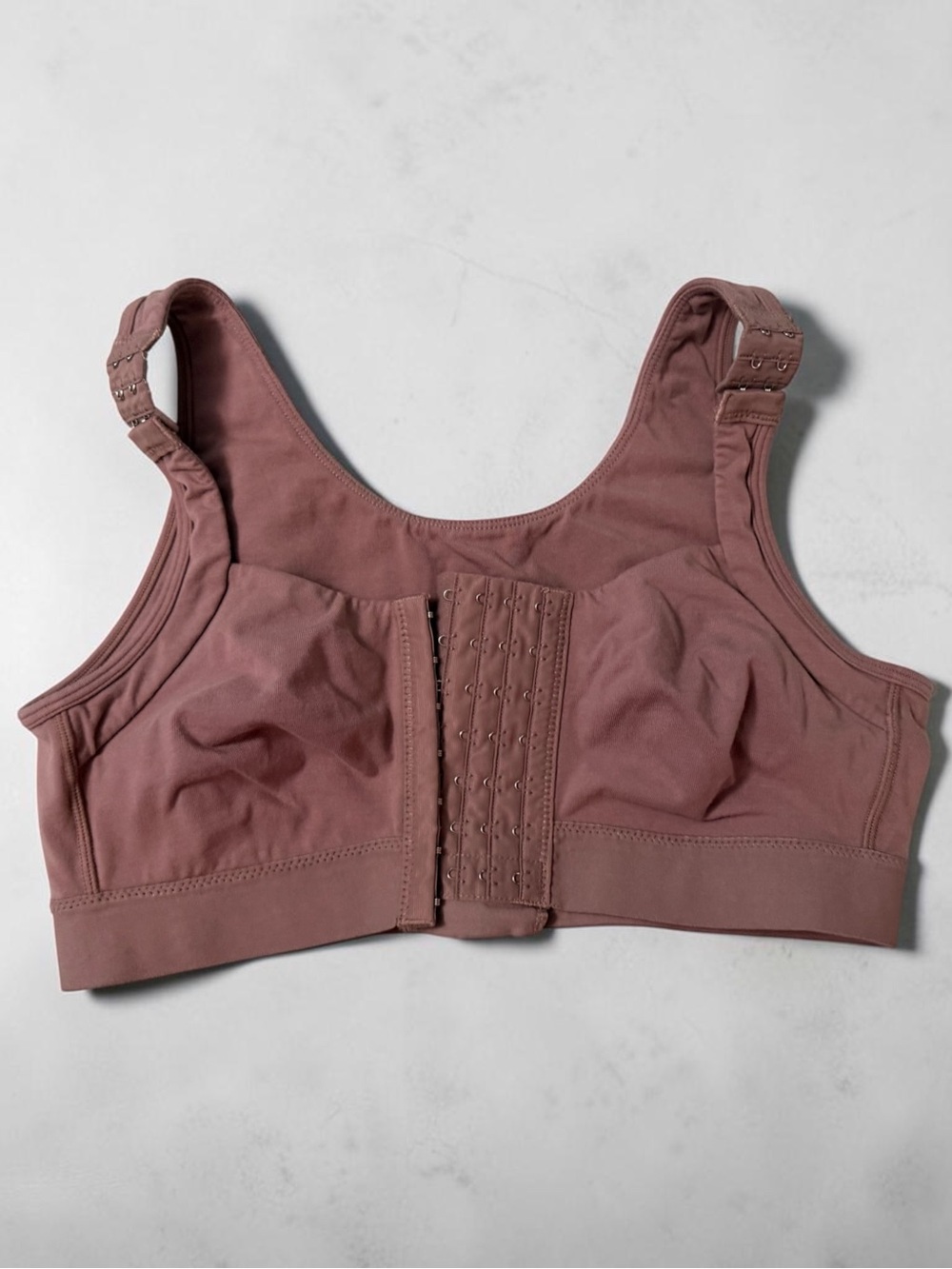 Front-Closure Compression Bra in Dusty Rose